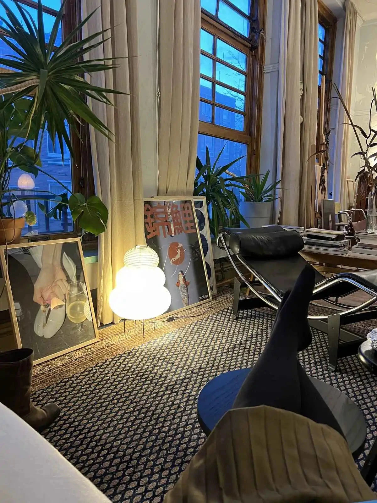 How to Buy Multiple Art Prints That Look Good Together – DROOL