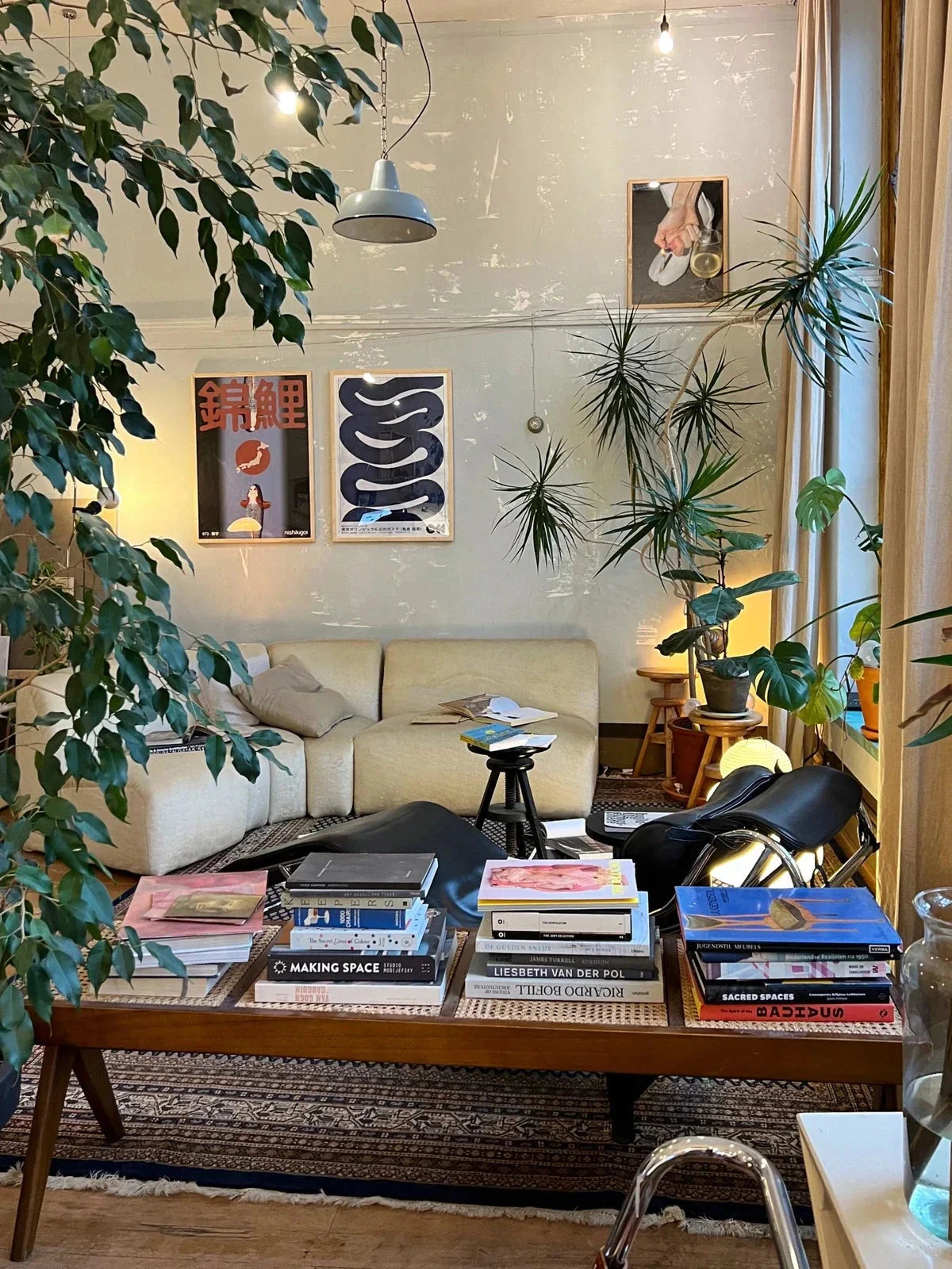 6 Tips to Pull Off a Maximalist Approach to Designing Your Home