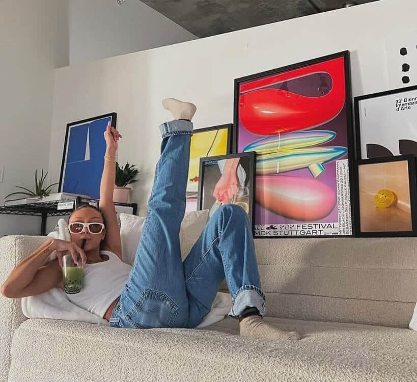 Buying your first artwork - d