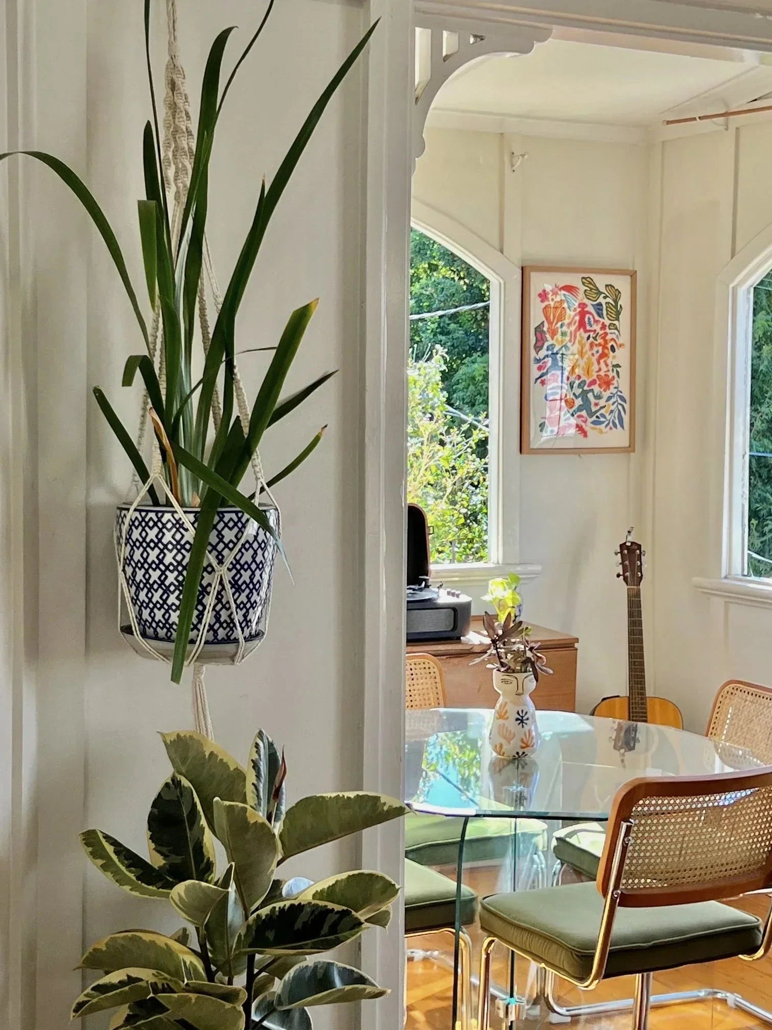 7 Apartment Décor Must-Haves for Music Lovers