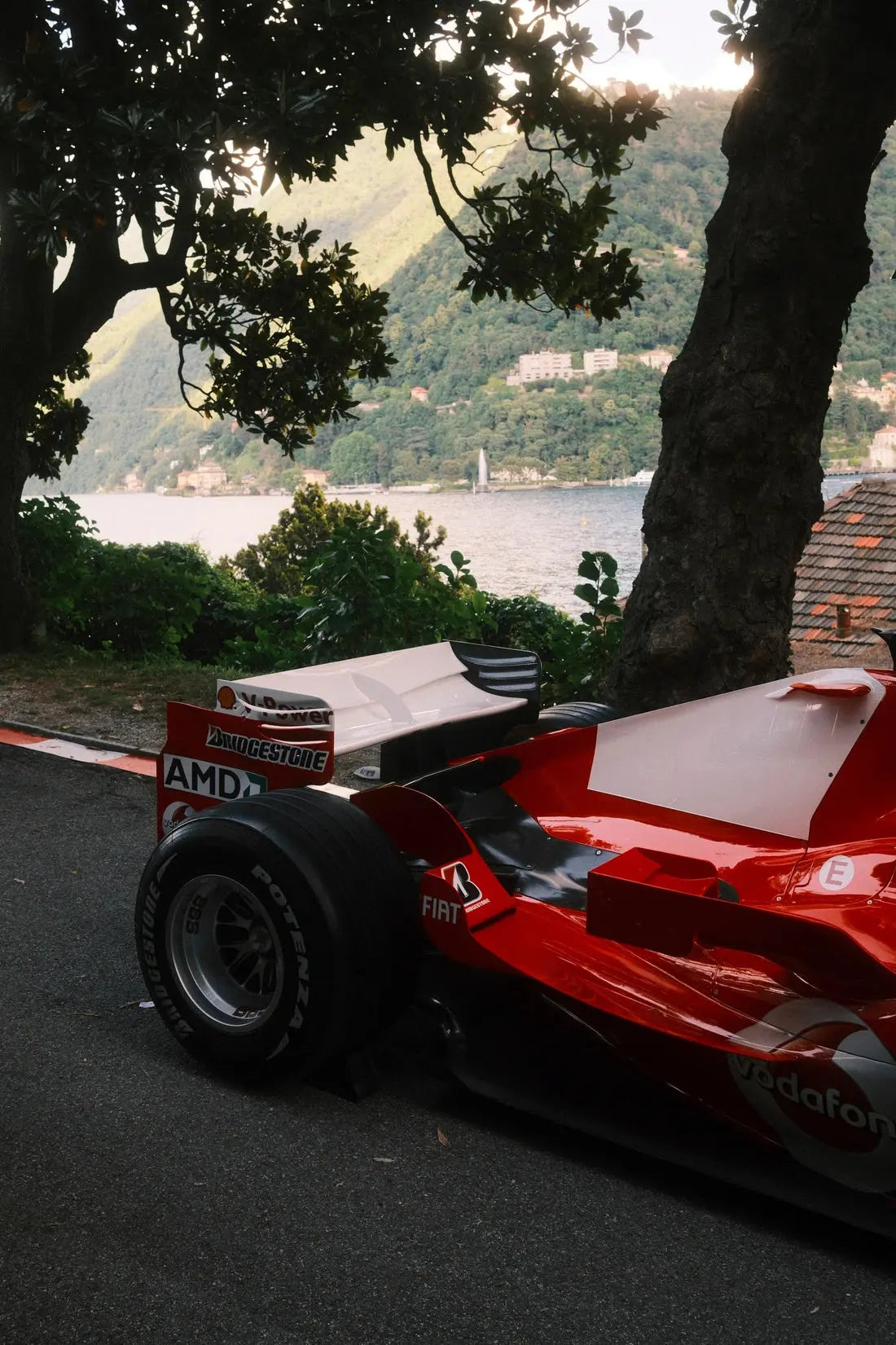 La Bella Macchina – Ferrari F1 at Lago di Como