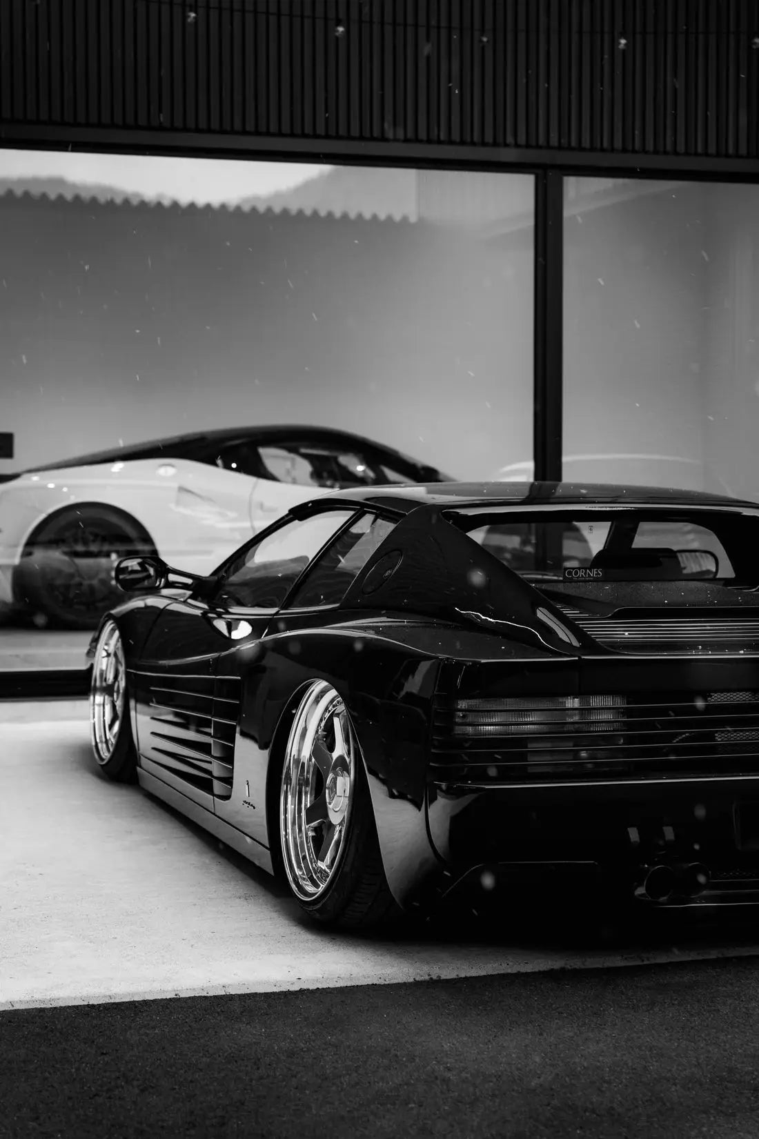 Slammed Ferrari 512TR